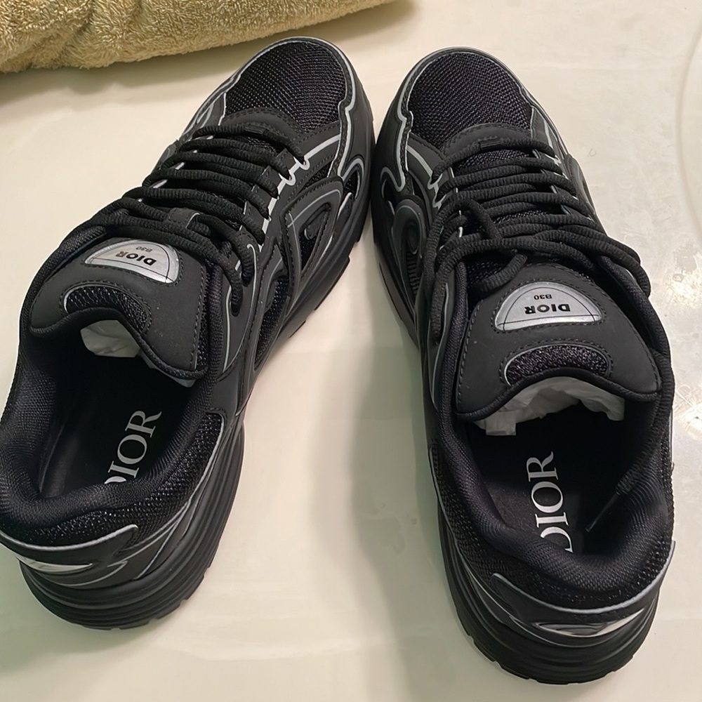 Dior sneakers